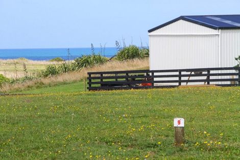 Photo of property in 4 Lupin Lane, Waverley, 4591