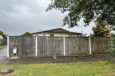 Photo of property in 24 Suzanne Grove, Kelvin Grove, Palmerston North, 4414