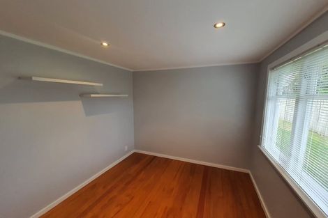 Photo of property in 9 Hinau Street, New Lynn, Auckland, 0600