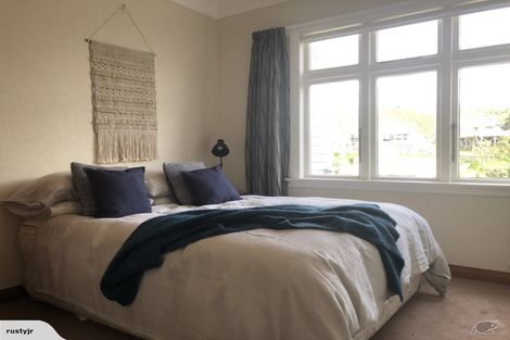 Photo of property in 155 Severn Street, Island Bay, Wellington, 6023