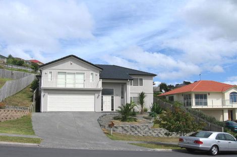 Photo of property in 34 Bluebird Crescent, Unsworth Heights, Auckland, 0632