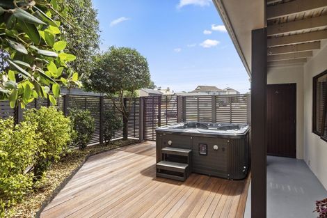 Photo of property in 120a Oceanbeach Road, Mount Maunganui, 3116