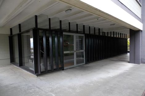 Photo of property in Mansfield Towers, 1 Grant Road, Thorndon, Wellington, 6011