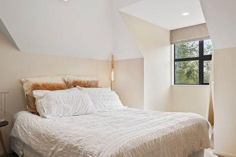 Photo of property in 366 Sawyers Arms Road, Harewood, Christchurch, 8051