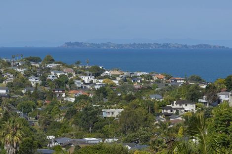 Photo of property in 42 Penguin Drive, Murrays Bay, Auckland, 0630