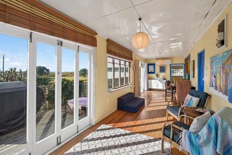 Photo of property in 706 Papamoa Beach Road, Papamoa Beach, Papamoa, 3118