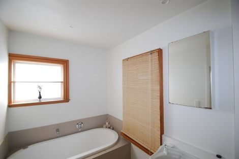 Photo of property in 20 Earls Terrace, Mount Victoria, Wellington, 6011