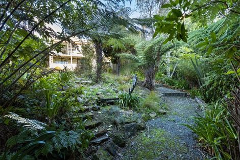 Photo of property in 659 Queen Charlotte Drive, Havelock, Picton, 7281