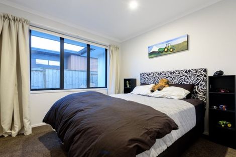 Photo of property in 8 Rotomanu Place, Pyes Pa, Tauranga, 3112