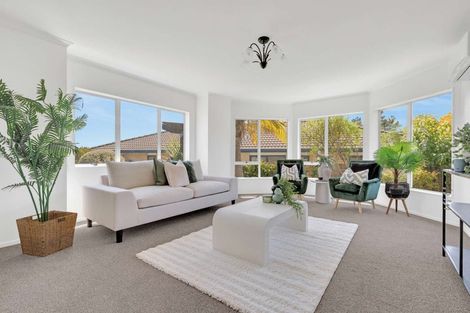 Photo of property in 52 Lysaght Place, Welcome Bay, Tauranga, 3112