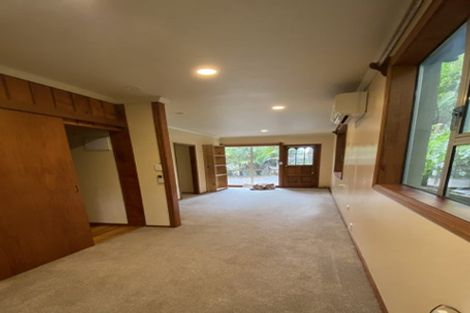 Photo of property in 18 Tinopai Road, Titirangi, Auckland, 0604