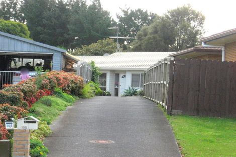 Photo of property in 2/105 Carnoustie Drive, Wattle Downs, Auckland, 2103