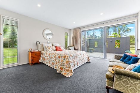 Photo of property in 842 South Head Road, South Head, Helensville, 0874