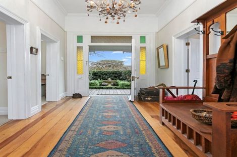 Photo of property in 53 Williams Street, Cambridge, 3434