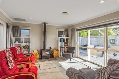 Photo of property in 36 Pharazyn Avenue, Waikanae Beach, Waikanae, 5036