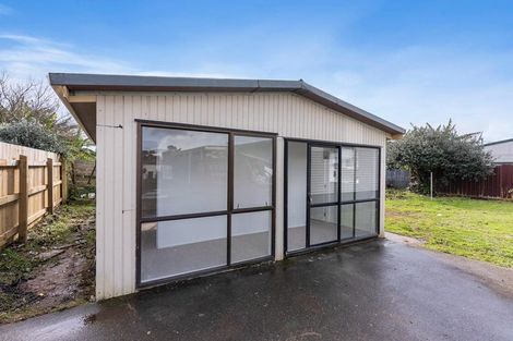 Photo of property in 32 Idlewild Avenue, Mangere, Auckland, 2022
