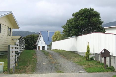 Photo of property in 6 Shaftesbury Grove, Stokes Valley, Lower Hutt, 5019