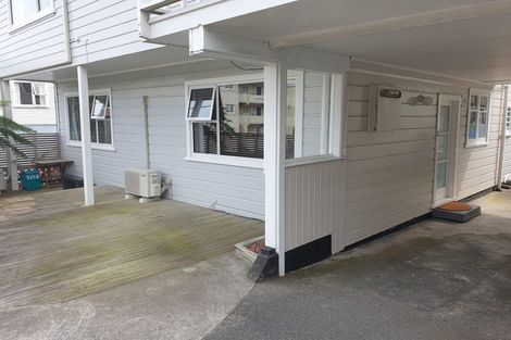 Photo of property in 87 Majoribanks Street, Mount Victoria, Wellington, 6011