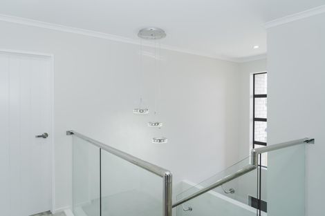 Photo of property in 79a Russell Road, Manurewa, Auckland, 2102