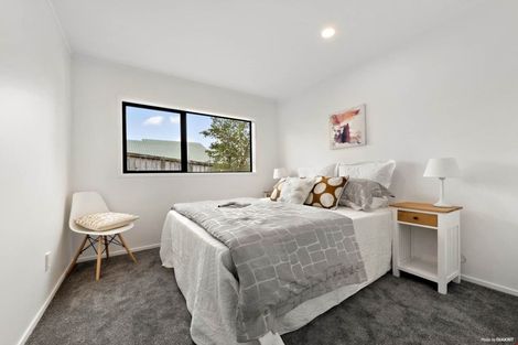 Photo of property in 11 Bob Charles Drive, Golflands, Auckland, 2013