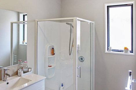 Photo of property in 1/5 Beatrice Place, Avonhead, Christchurch, 8042