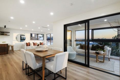 Photo of property in 16c Egremont Street, Belmont, Auckland, 0622