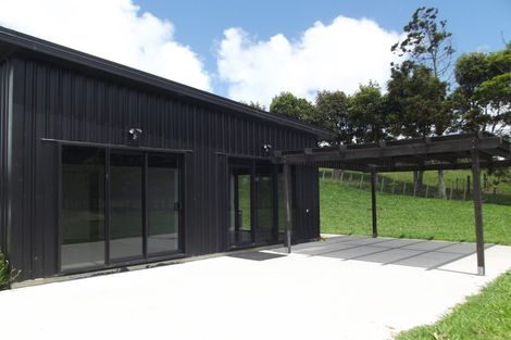 Photo of property in 239 Clarks Beach Road, Clarks Beach, Pukekohe, 2679