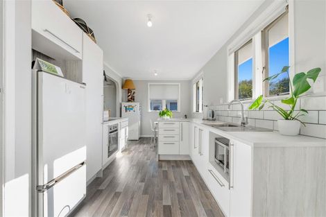 Photo of property in 25 Kahu Street, Utuhina, Rotorua, 3015