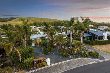 Photo of property in 26 Taumata Road, Omaha, Warkworth, 0986