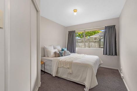 Photo of property in 2/86 Brookside Terrace, Bryndwr, Christchurch, 8053