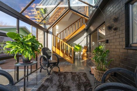 Photo of property in 6 Kentucky Way, Awapuni, Palmerston North, 4412