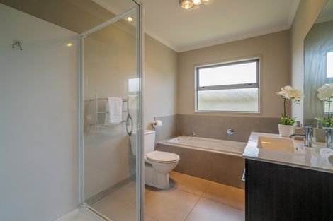 Photo of property in 23 Captain Wood Avenue, Whitianga, 3510