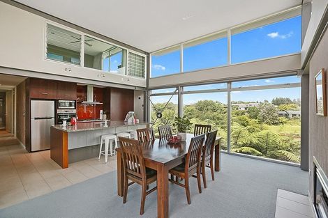 Photo of property in 6b Highfield Place, Highlands Park, New Plymouth, 4312