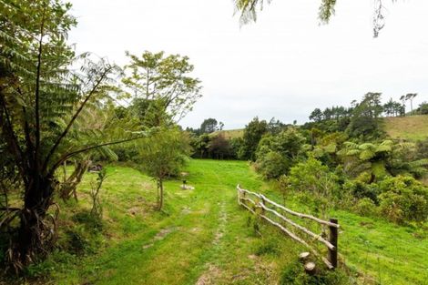 Photo of property in 695 Carrington Road, Hurworth, New Plymouth, 4371