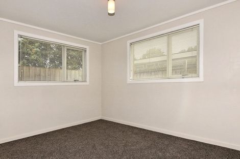 Photo of property in 25 Graham Avenue, Te Atatu Peninsula, Auckland, 0610