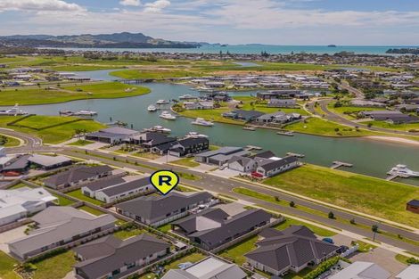 Photo of property in 16 Awatea Drive, Whitianga, 3510