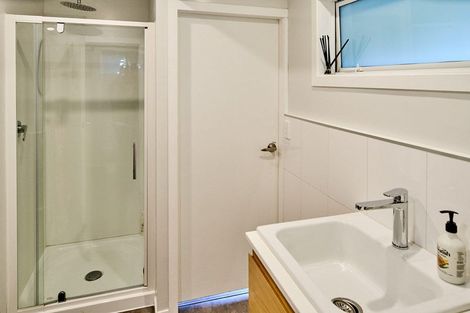 Photo of property in 98 Motuhara Road, Plimmerton, Porirua, 5026