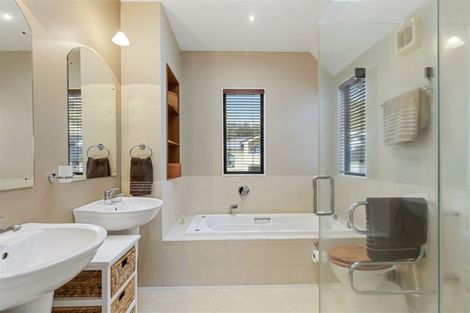 Photo of property in 9 Neston Grove, Churton Park, Wellington, 6037