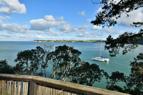 Photo of property in 254 Wade River Road, Wade Heads, Whangaparaoa, 0932