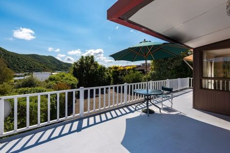 Photo of property in 239b Waikawa Road, Waikawa, Picton, 7220