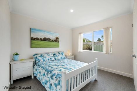 Photo of property in 6 Cabeleigh Drive, Helensville, 0800