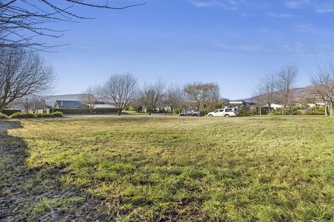 Photo of property in 14 Old Station Avenue, Wanaka, 9305