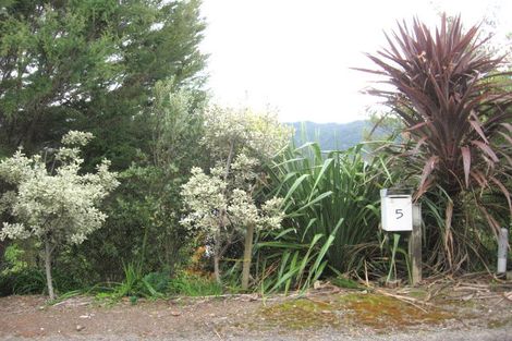Photo of property in 5 Hillside Lane, Tairua, 3508