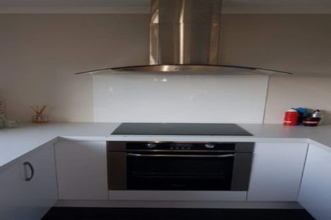 Photo of property in 16 Pono Place, Waiuku, 2123