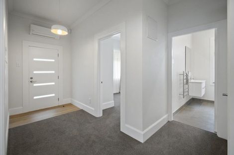 Photo of property in 5 Regent Street, Palmerston North, 4414