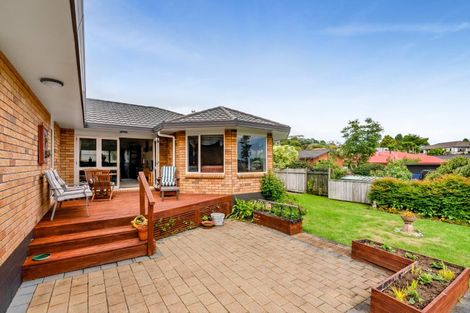 Photo of property in 25 Ashmore Drive, Frankleigh Park, New Plymouth, 4310