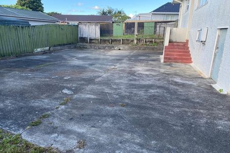 Photo of property in 11 Youngs Road, Papakura, 2110