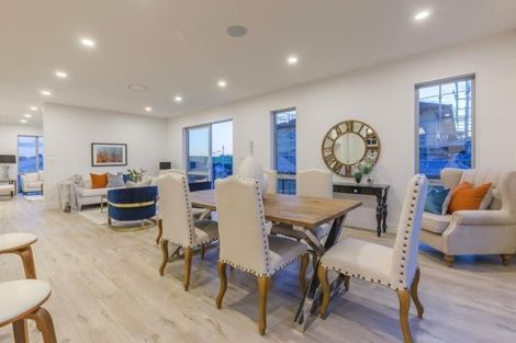 Photo of property in 10 Ian Gordon Lane, Orewa, 0931