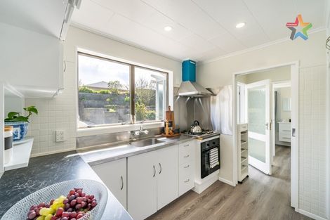 Photo of property in 229 Major Drive, Kelson, Lower Hutt, 5010