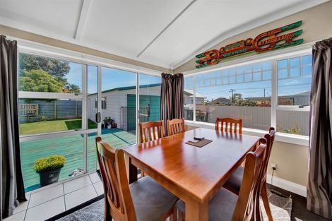 Photo of property in 29 Douglas Street, Hawera, 4610